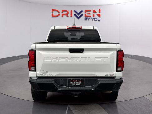 Used 2023 Chevrolet Colorado ZR2 w/ ZR2 Convenience Package III AWD/4WD image 4