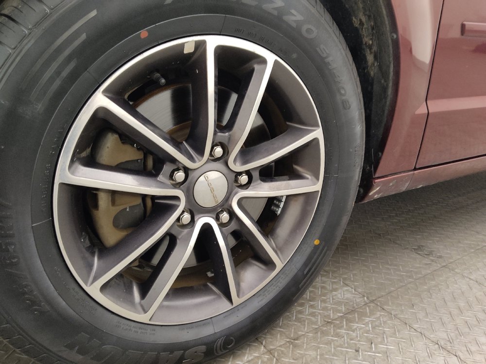 Used 2017 Dodge Grand Caravan SXT FWD image 31