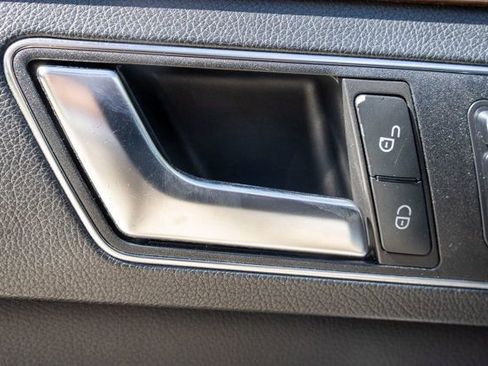 Used 2015 Mercedes-Benz E 350 4MATIC Wagon image 37