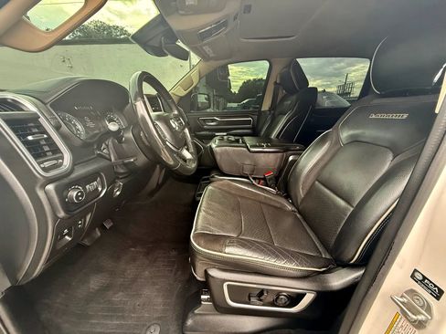 Used 2021 RAM 1500 Laramie RWD image 10