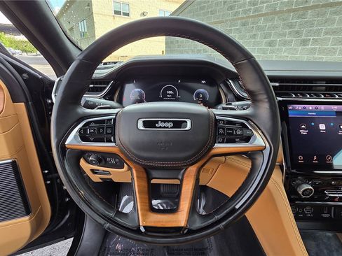 Used 2022 Jeep Grand Cherokee L Summit AWD/4WD image 18