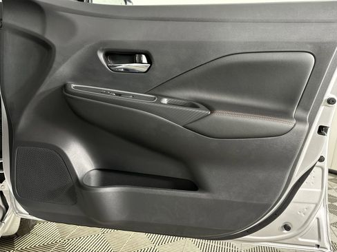 New 2025 Nissan Versa SR w/ Trunk Package image 36