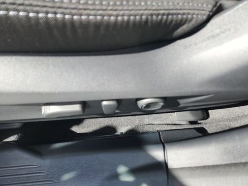 Certified 2024 Subaru Outback Premium image 28