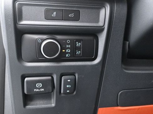 Certified 2024 Ford Expedition XLT RWD image 12