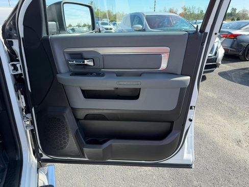 Used 2019 RAM 1500 Classic SLT w/ Protection Group image 20