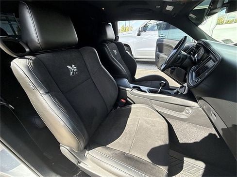 Used 2022 Dodge Challenger R/T Scat Pack w/ Dynamics Package image 27