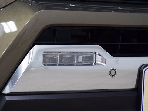 Used 2024 Toyota Tacoma Limited image 14