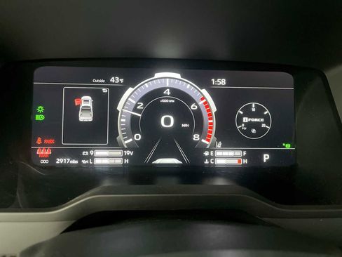 Used 2024 Toyota Tundra Platinum image 10