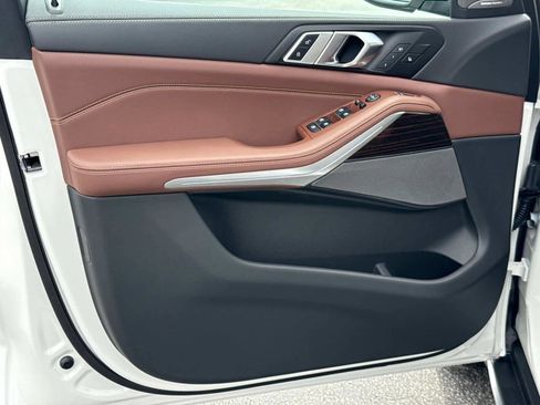 Used 2026 BMW X5 xDrive40i image 26