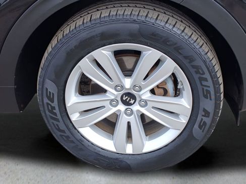 Used 2018 Kia Sportage LX image 22