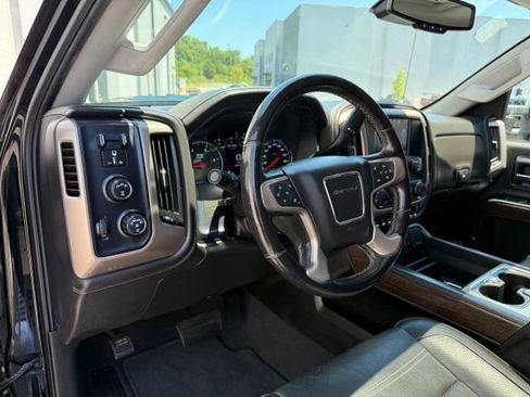 Used 2019 GMC Sierra 2500 Denali AWD/4WD image 16