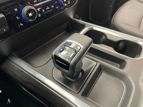 Certified 2025 Chevrolet Silverado 1500 LTZ image 8