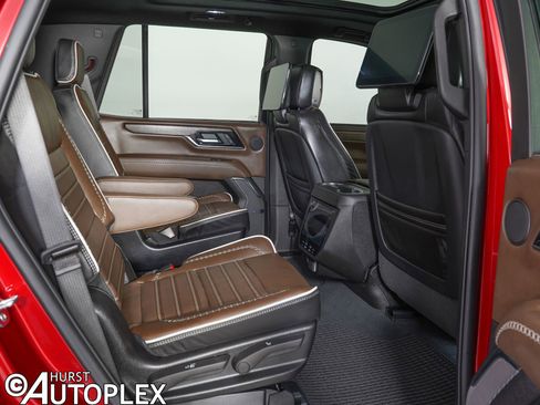 Used 2026 GMC Yukon Denali Ultimate image 11