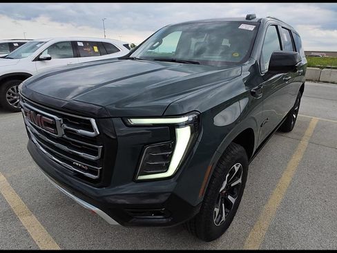 Used 2025 GMC Yukon AT4 w/ AT4 Premium Plus Package AWD/4WD image 1