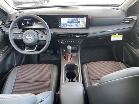 New 2025 Nissan Kicks SR w/ SR Premium Package image 14