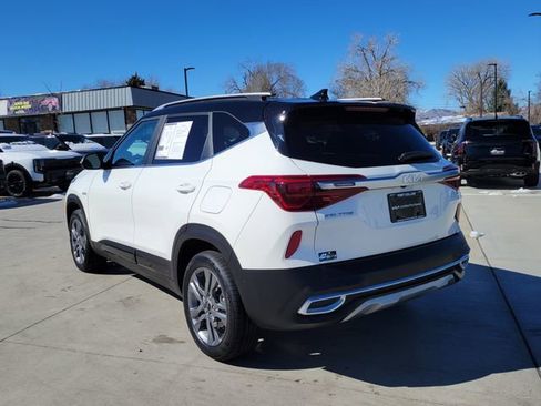 Used 2023 Kia Seltos S w/ Navigation Package image 3