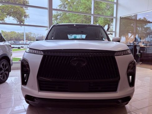 New 2026 INFINITI QX80 Luxe w/ Cargo Package image 2
