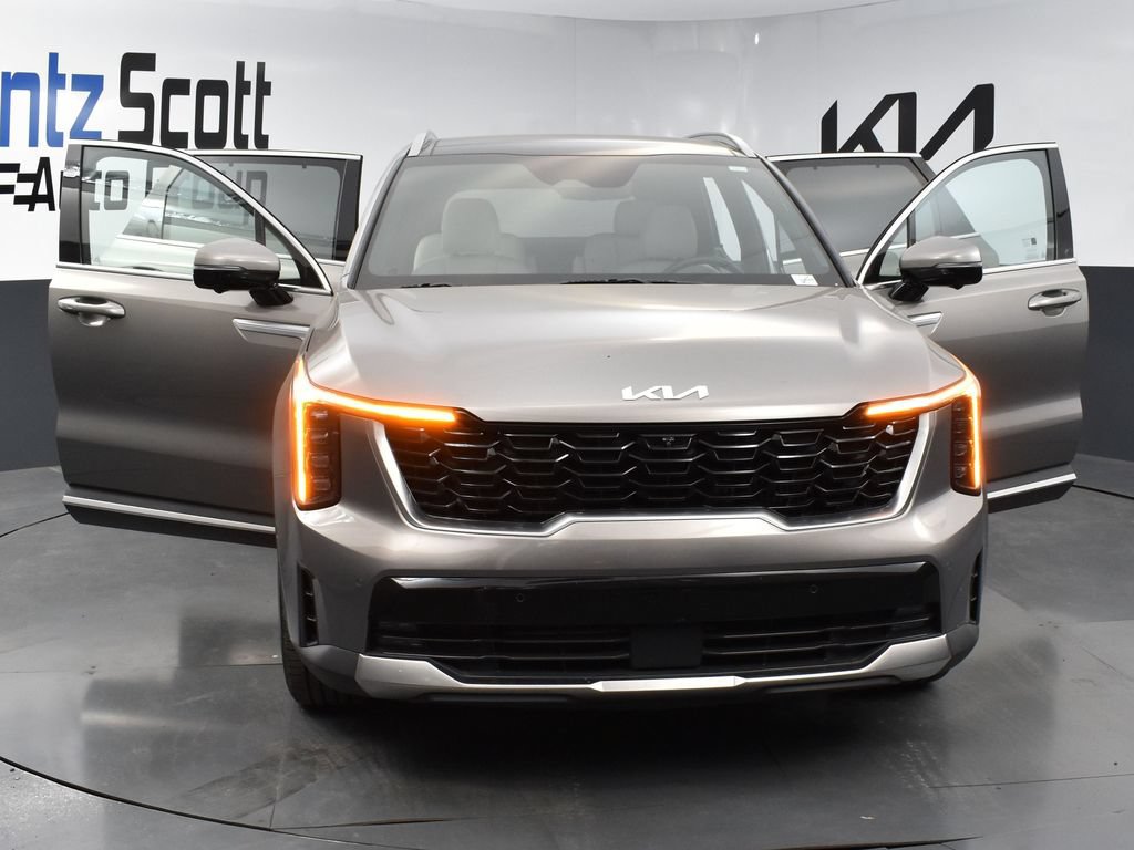 Certified 2025 Kia Sorento SX Prestige AWD/4WD image 25