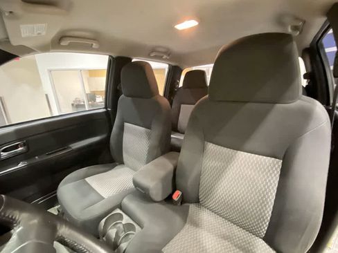 Used 2008 GMC Canyon SLE image 13