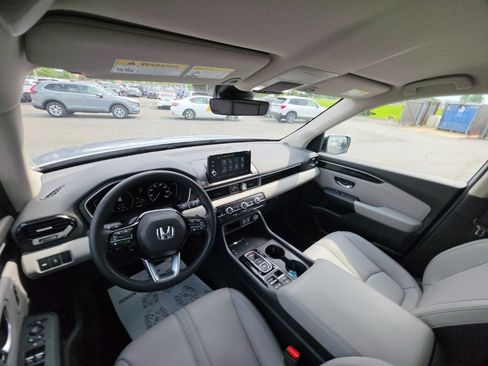 Certified 2025 Honda Pilot EX-L image 26