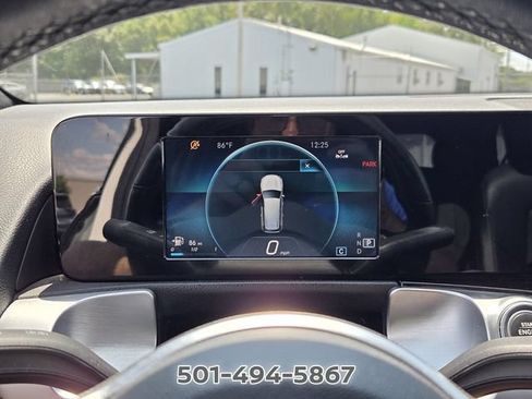 Used 2023 Mercedes-Benz GLB 250 4MATIC image 23