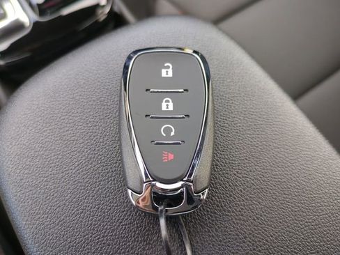 New 2026 Chevrolet Trax RS w/ Sunroof Package image 28