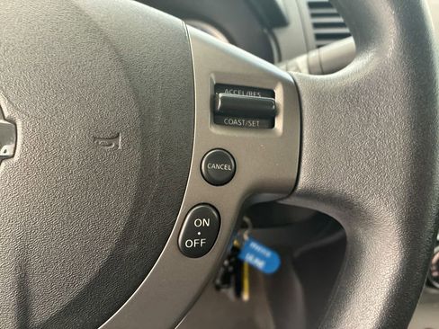 Used 2011 Nissan Sentra 2.0 S FWD image 18