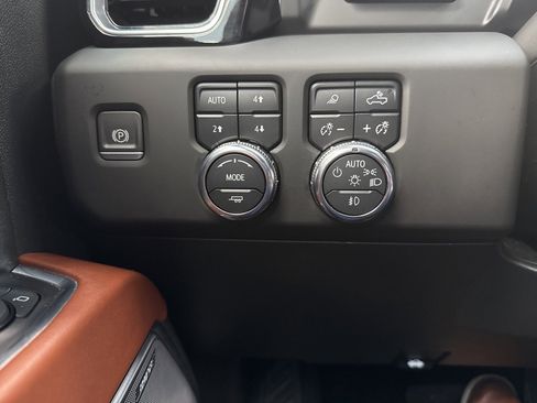 Used 2023 GMC Sierra 1500 Denali Ultimate image 15