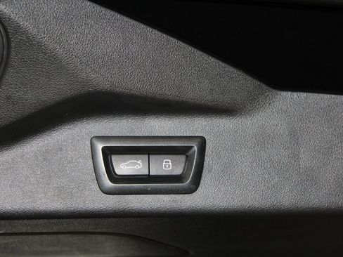 Used 2024 BMW X7 xDrive40i w/ M Sport Package image 54