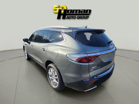 Used 2023 Buick Enclave Essence w/ Experience Buick Package image 3