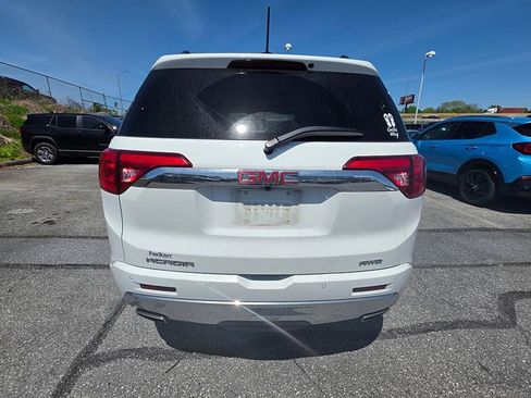 Used 2019 GMC Acadia Denali w/ Technology Package AWD/4WD image 4
