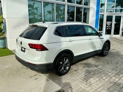 Used 2023 Volkswagen Tiguan SE image 6