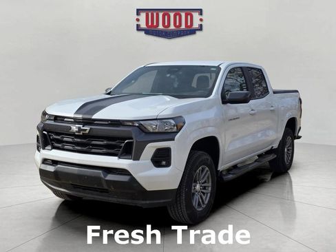 Used 2023 Chevrolet Colorado LT w/ LT Convenience Package image 3