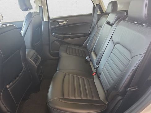 Used 2015 Ford Edge SEL w/ Equipment Group 201A FWD image 13