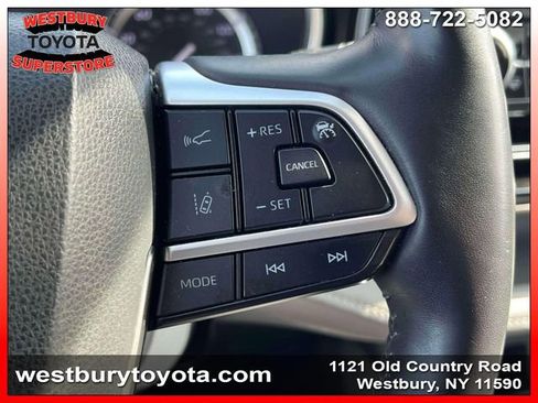 Used 2022 Toyota Highlander Limited AWD/4WD image 27