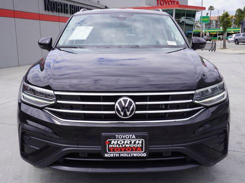 Used 2022 Volkswagen Tiguan SE FWD image 3