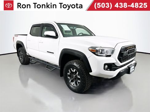 Certified 2017 Toyota Tacoma TRD Off-Road w/ Tow Package (A/T) image 1