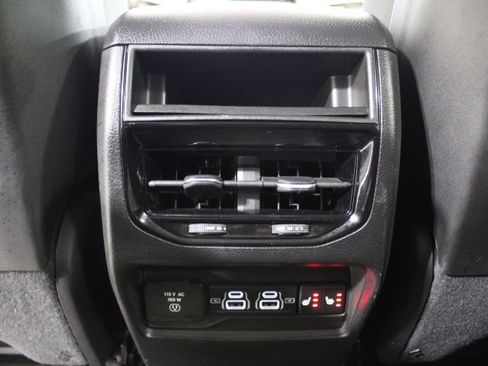 Used 2023 Jeep Grand Cherokee Limited w/ Black Appearance Package image 22