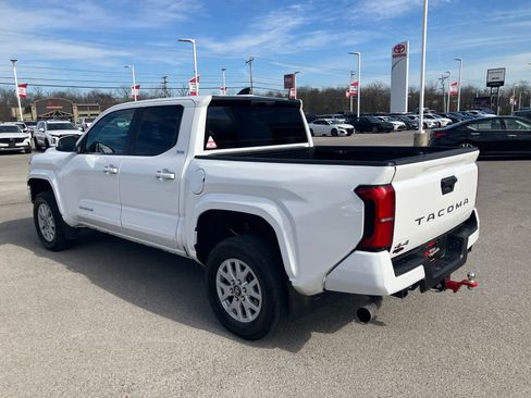Certified 2024 Toyota Tacoma SR5 image 5