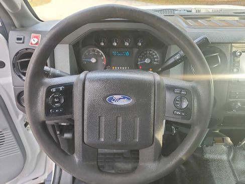 Used 2012 Ford F250 XL w/ Skid Plate Pkg image 20