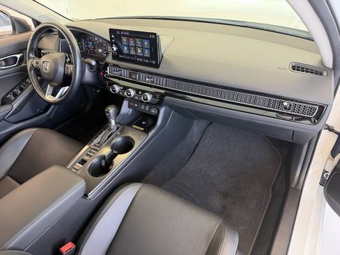 Used 2022 Honda Civic Touring image 47