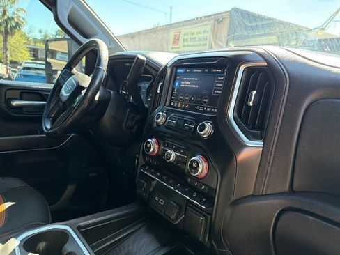 Used 2021 GMC Sierra 2500 AT4 w/ AT4 Premium Plus Package image 23
