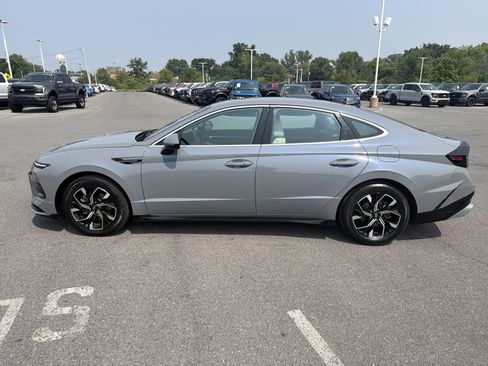 Used 2025 Hyundai Sonata SEL FWD image 7
