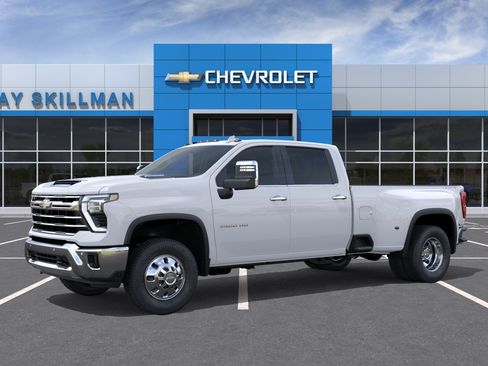 New 2026 Chevrolet Silverado 3500 LTZ w/ LTZ Plus Package AWD/4WD image 2