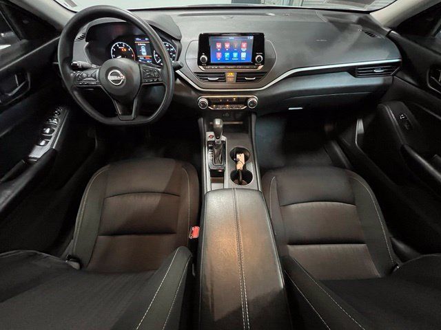 Used 2024 Nissan Altima 2.5 S FWD image 17
