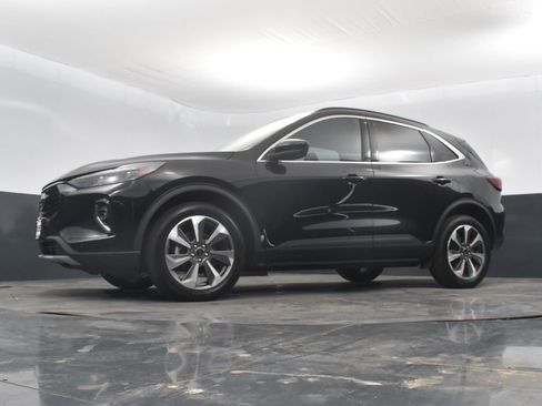 Used 2023 Ford Escape Platinum image 51