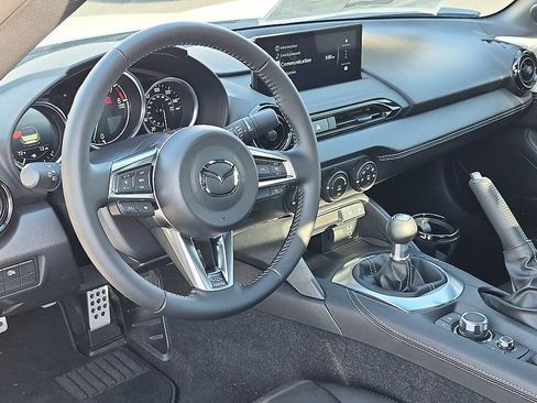 New 2026 MAZDA MX-5 Miata Club w/ Interior Package RWD image 28