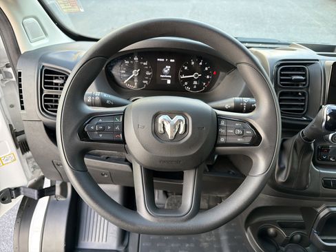 Used 2025 RAM ProMaster 3500 w/ Convenience Group image 23