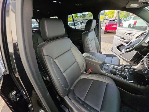 Used 2023 Chevrolet Traverse LT AWD/4WD image 27