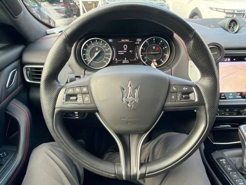 Used 2024 Maserati Levante GT Ultima AWD/4WD image 23
